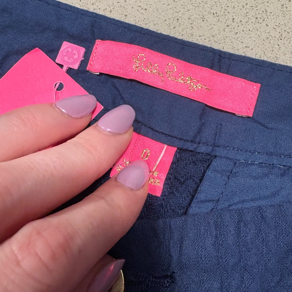 Lilly Pulitzer Blue Scalloped Shorts - Picture 3 of 4